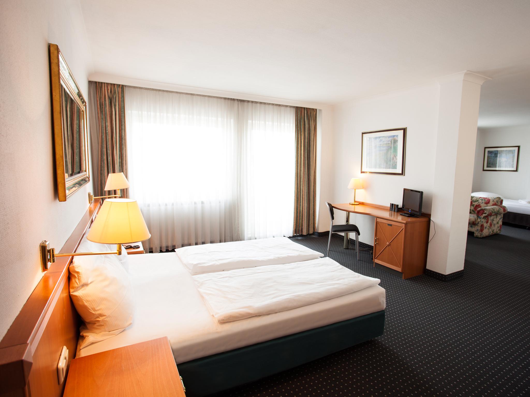 Ina Hotel Royal Köln Exterior foto
