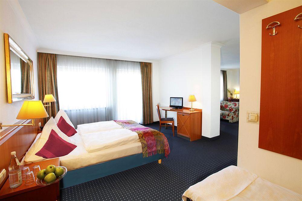 Ina Hotel Royal Köln Exterior foto