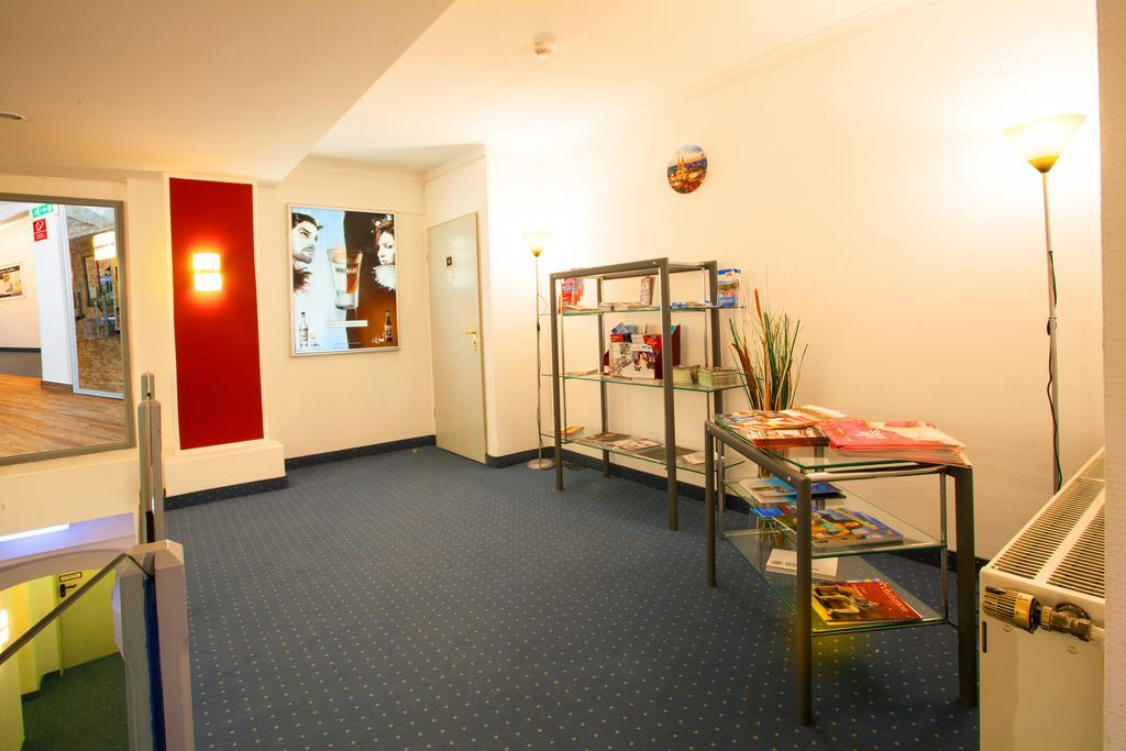 Ina Hotel Royal Köln Exterior foto